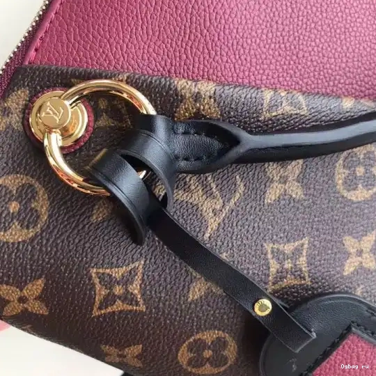 Louis TOTE Vuitton V MM 0421